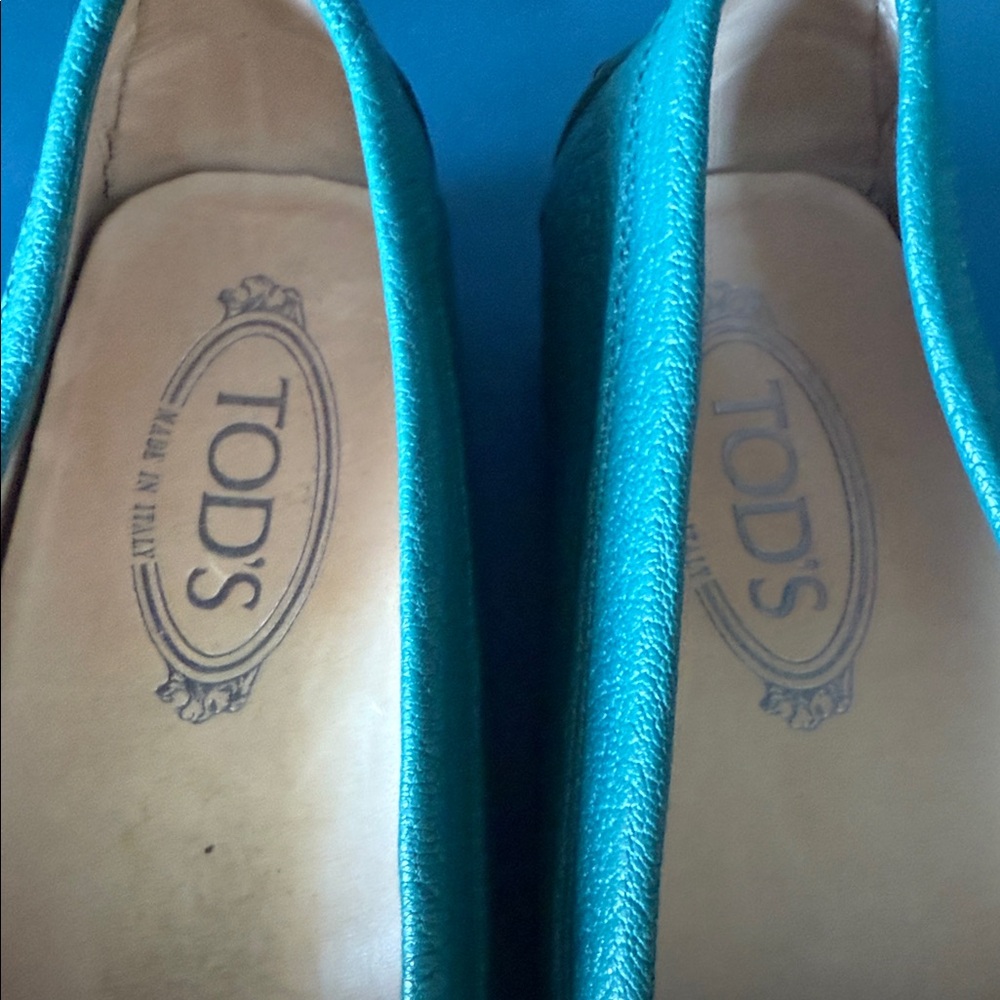 Tod's Gommino Classic Driving Shoe Leather Penny Loafers in Teal Sz 39 - Picture 10 of 13